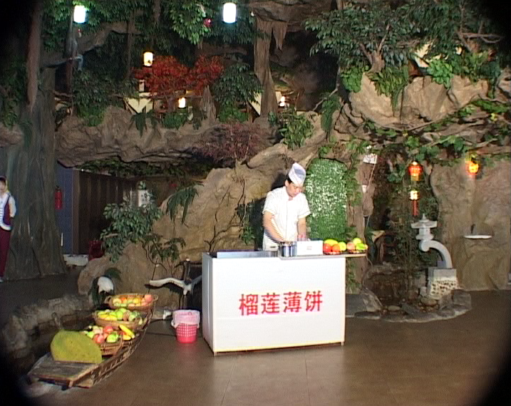 廣州新塘水簾洞熱帶雨林餐廳(假山溶洞造景工程) 廣州新塘水簾洞熱帶雨林餐廳(假山溶洞造景工程)