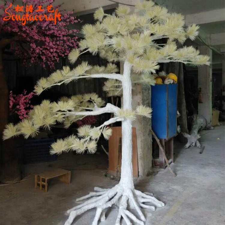 乳白色仿真松樹(shù)
