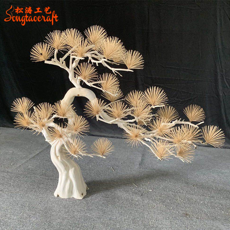 白色仿真迎客松樹