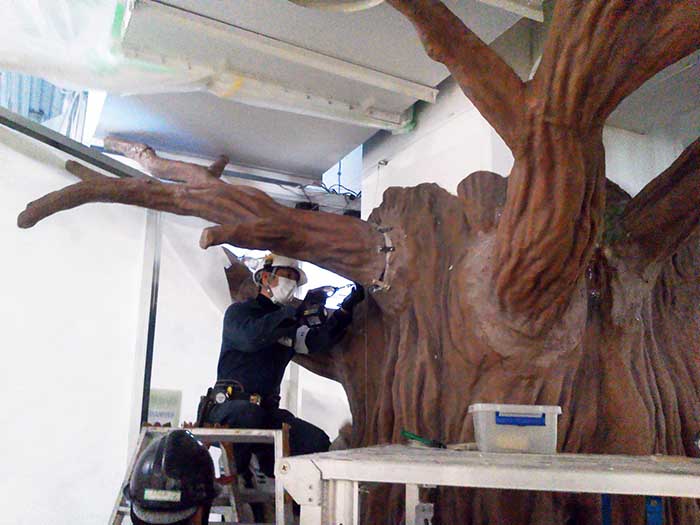 泡沫仿真樹安裝過(guò)程圖解